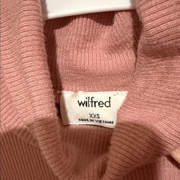 Wilfred Pink Turtleneck Top - Picture 3 of 4